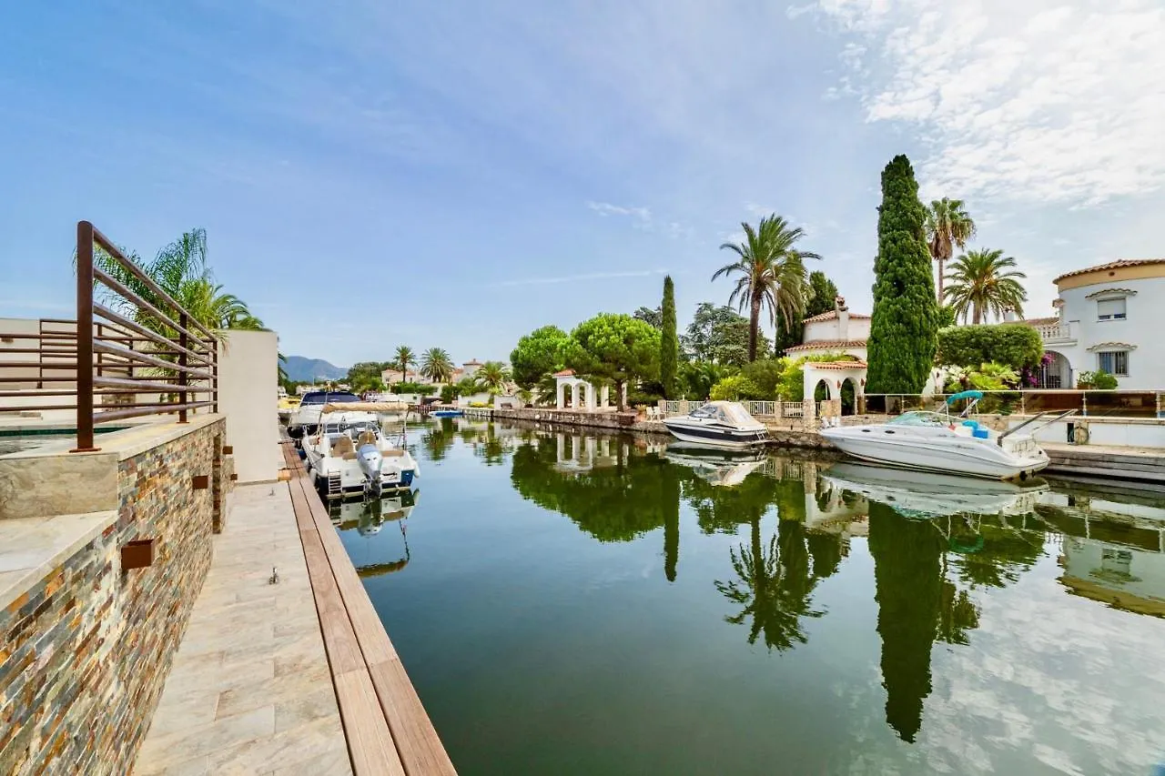 Villa N15 En Plein Coeur De La Marina, Proche De Rosas, Costa Brava Empuriabrava Spanien